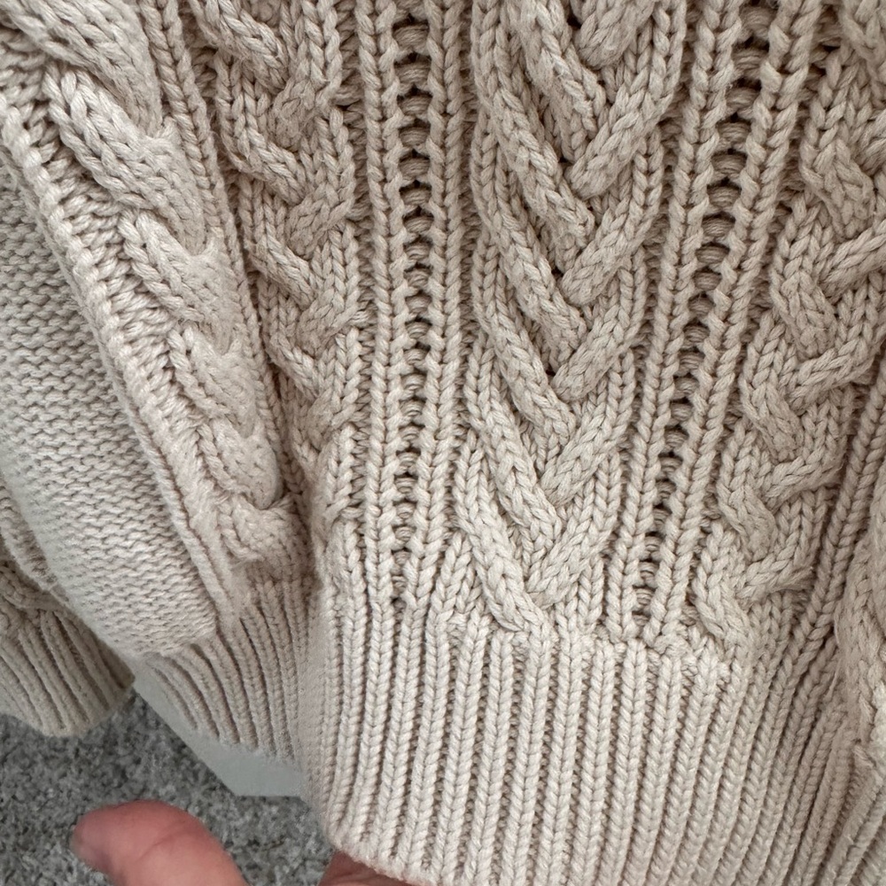 🌸GAP 5-T Cable Knit Beige Sweater Boys - Picture 5 of 9